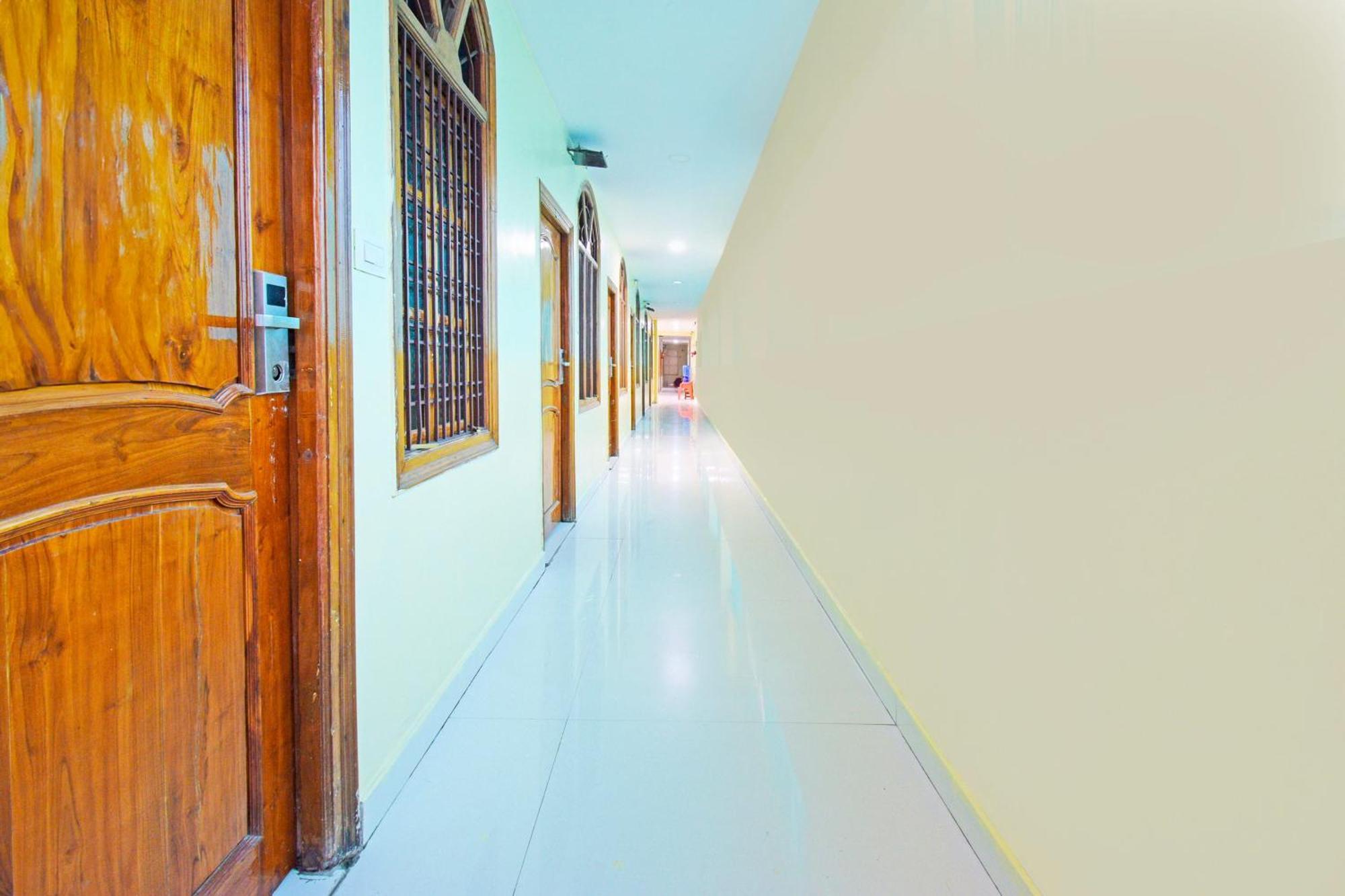 Super Townhouse Mancherial Mancherāl Zewnętrze zdjęcie