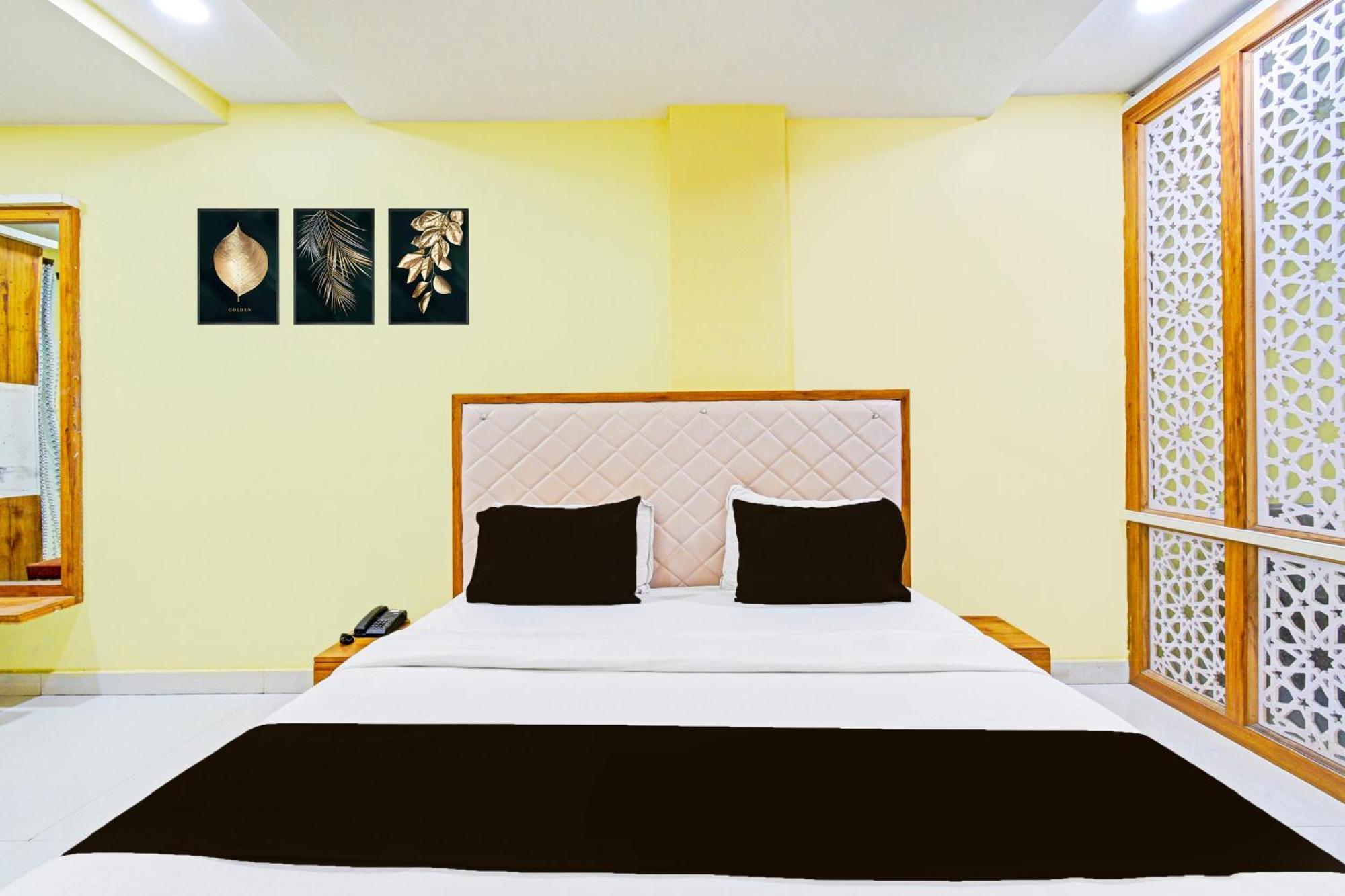 Super Townhouse Mancherial Mancherāl Zewnętrze zdjęcie