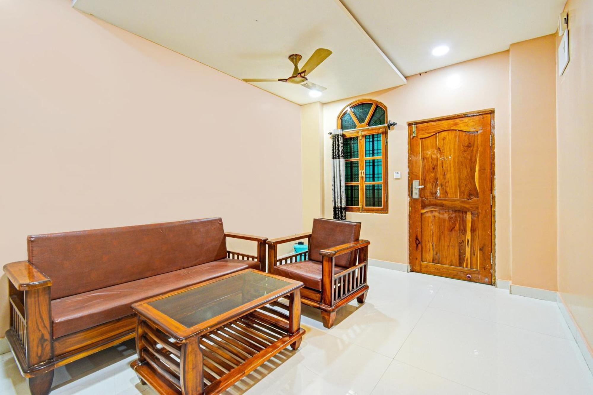 Super Townhouse Mancherial Mancherāl Zewnętrze zdjęcie