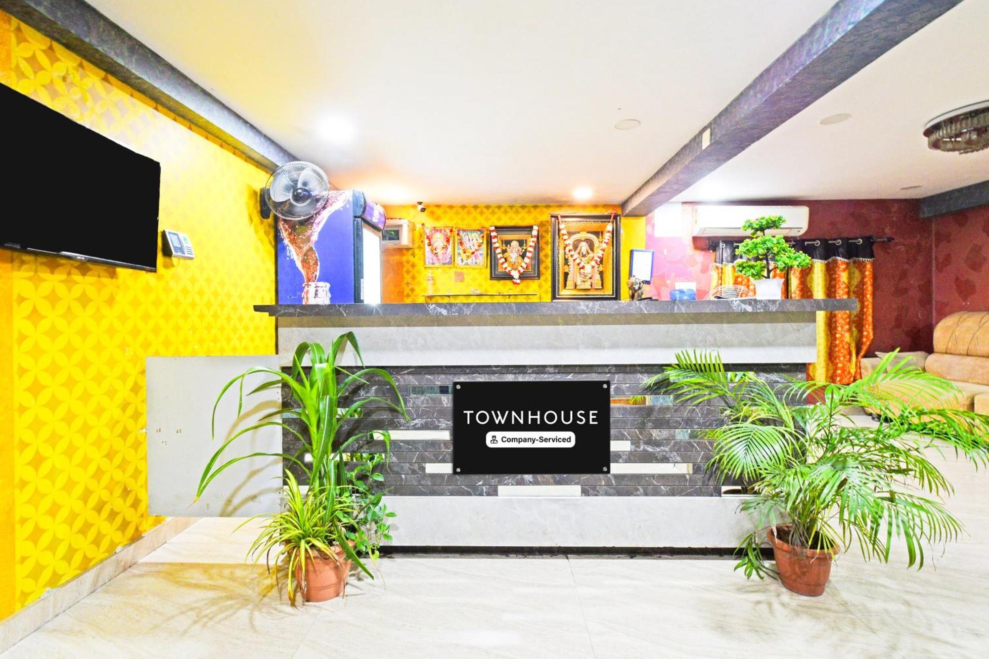 Super Townhouse Mancherial Mancherāl Zewnętrze zdjęcie