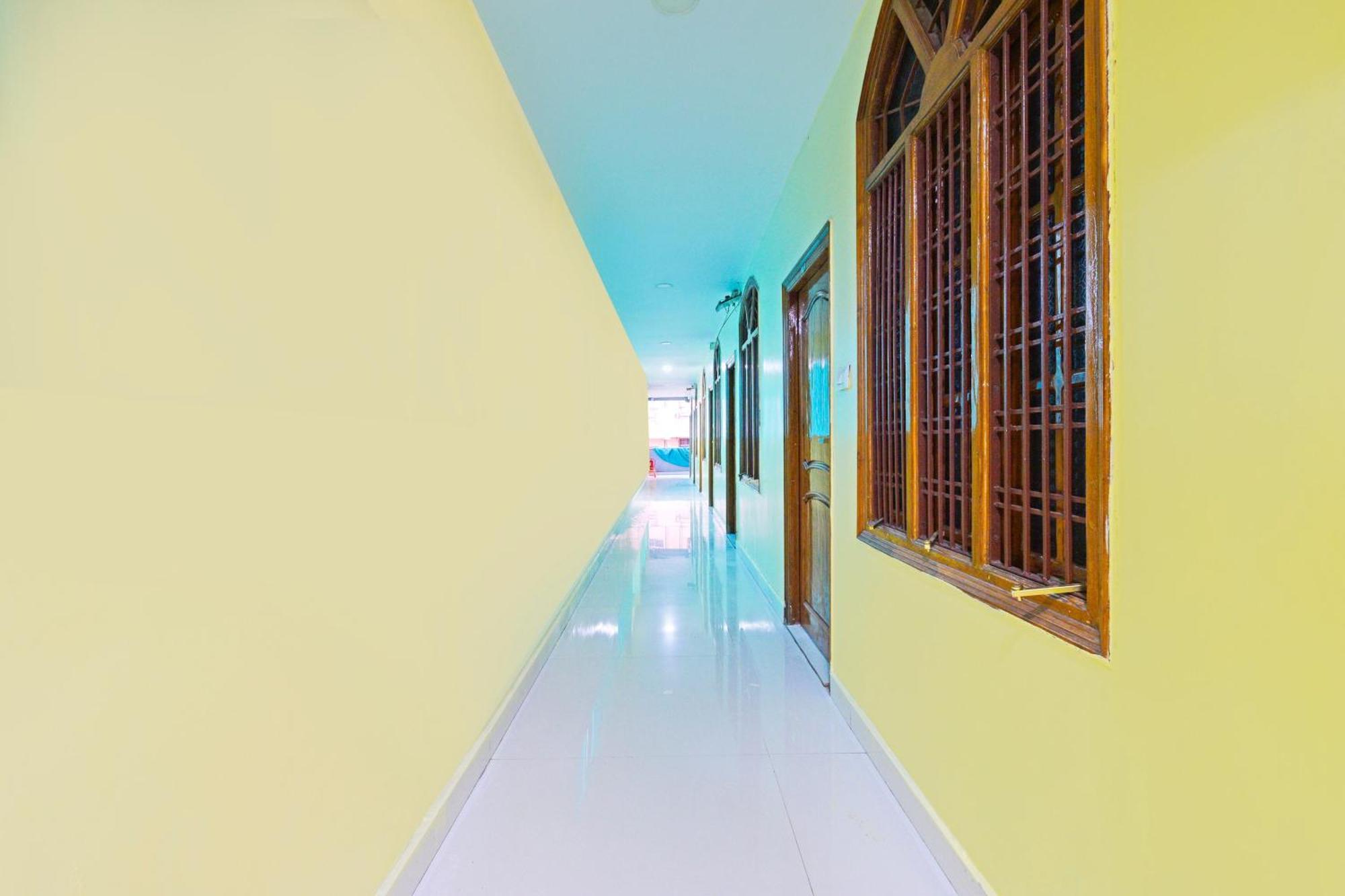 Super Townhouse Mancherial Mancherāl Zewnętrze zdjęcie